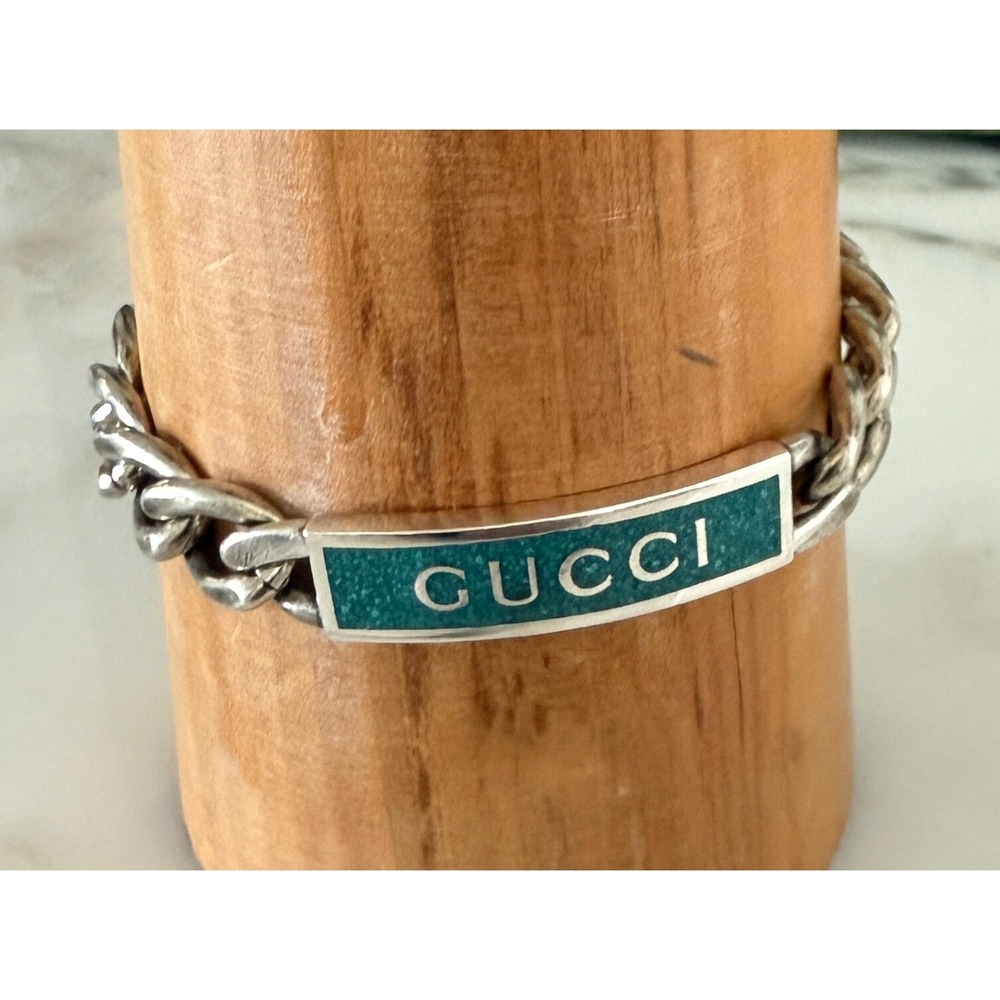 GUCCI Green Metal Logo Bracelet